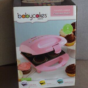 BABYCAKES MINI CUPCAKE MAKER Pink NIB